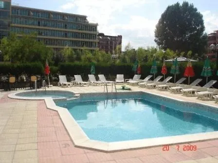 Friends Family Otel 3*