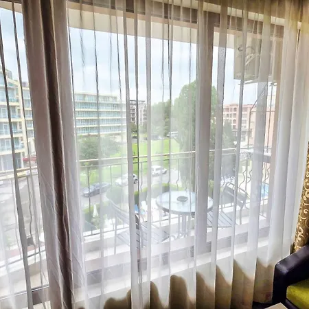Friends Family Hotel 3*