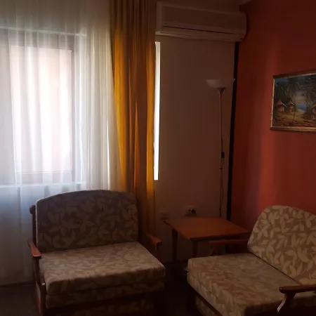 Hotel Friends Family 3*