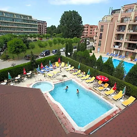 Friends Family Hotell 3*