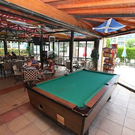 Friends Family Słoneczny Brzeg