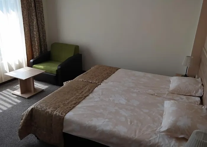 Friends Family Hotel