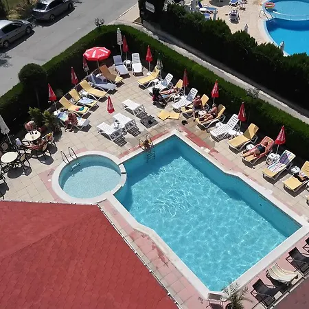 Friends Family Hotel 3*