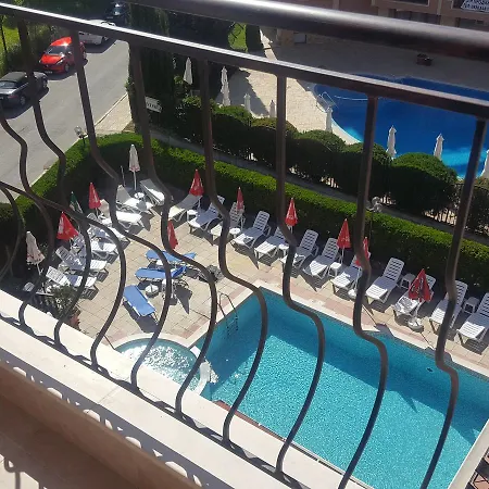 Friends Family Sluneční pobřeží